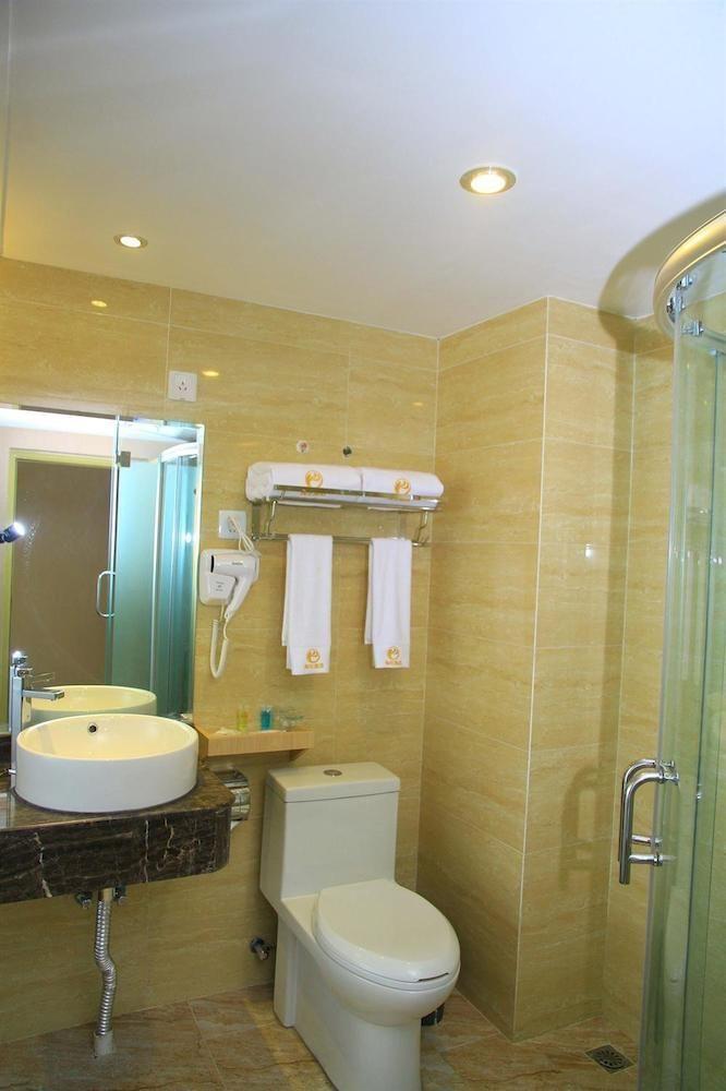 Helun Hotel Chengdu Esterno foto