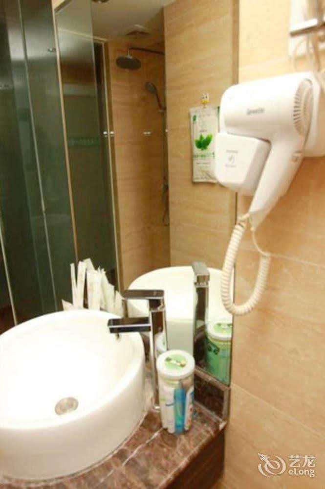 Helun Hotel Chengdu Esterno foto